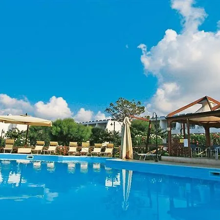 Eden Club 3*