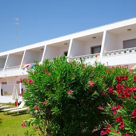 Eden Club 3* Torre Ovo